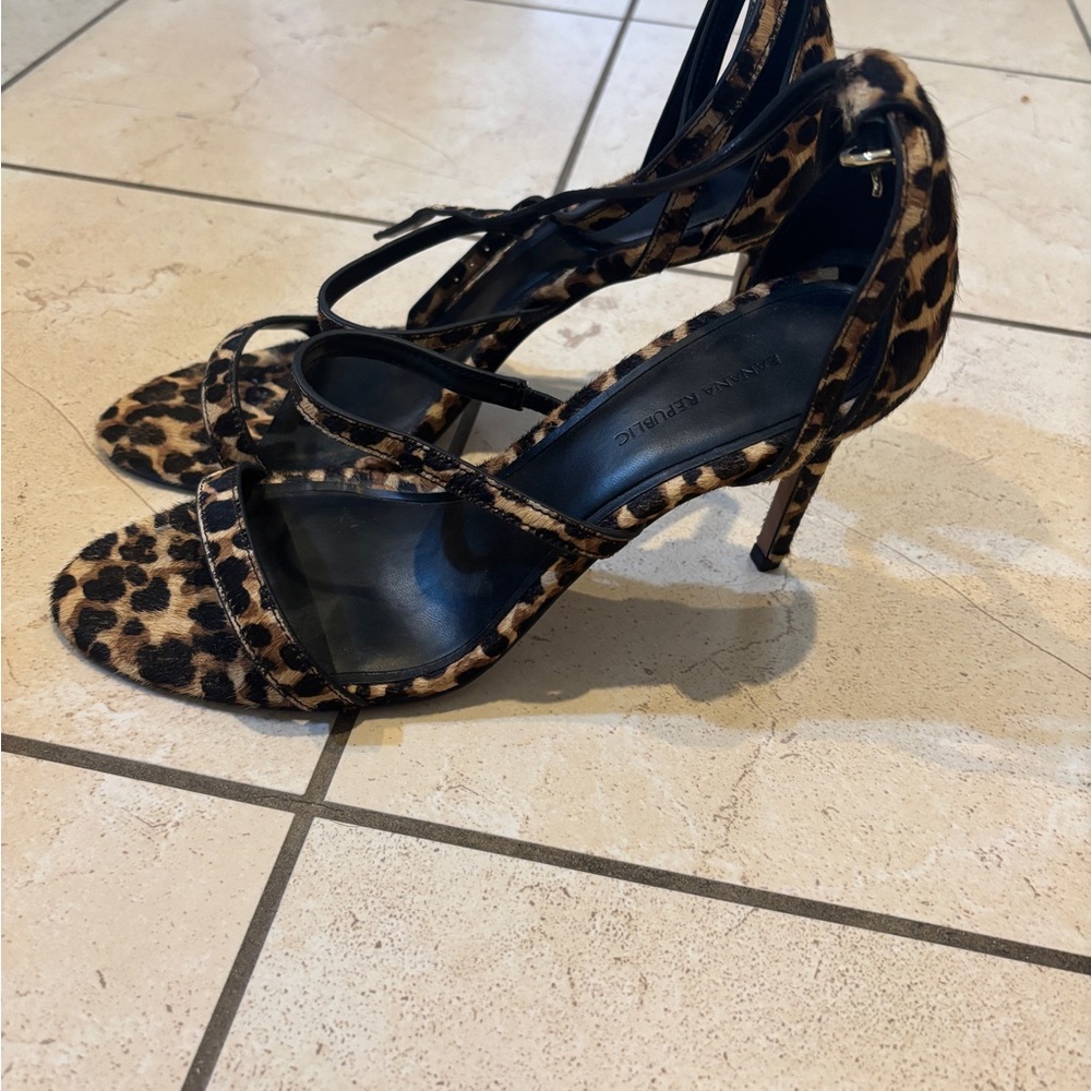 Elegant Black and Brown Stiletto Heels with Animal Print - Picture 2 of 5